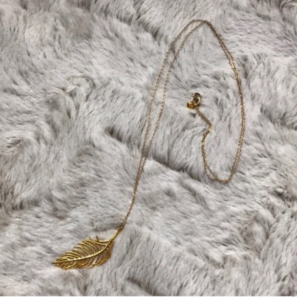 Gorjana long gold leaf necklace - Picture 6 of 6